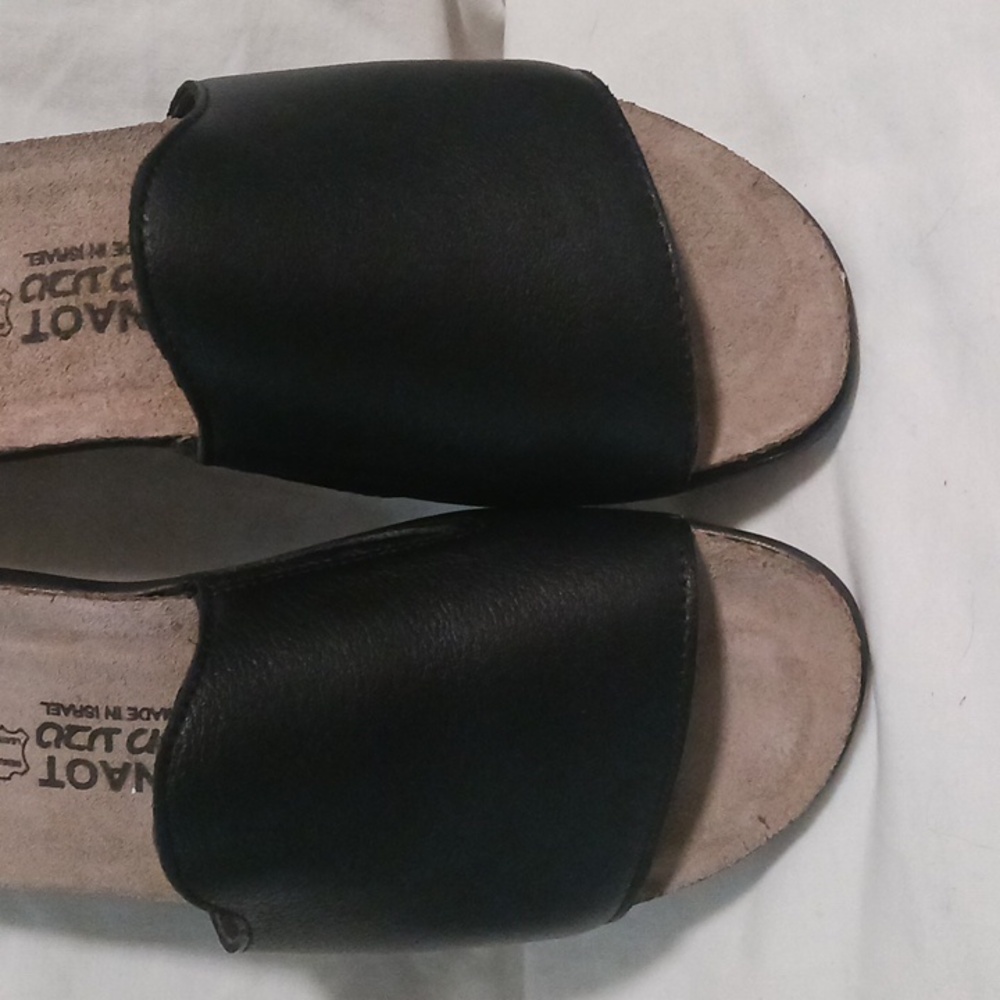 NWTags And Box, Naot Black Leather Slide Sandals - Picture 9 of 13